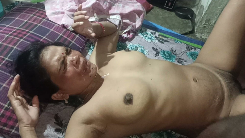 Hsar9898: मैं अपनी सौतेली बहन को चोद रहा हूं कि उसका सौतेला भाई अपनी कामुक सौतेली बहन को उसकी चूत चोद रहा है