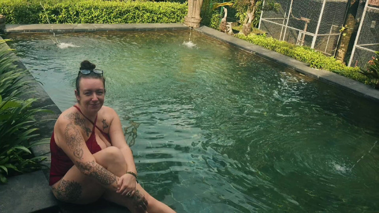 Jimbob Star Straight: Jade Does a Mega Squirt with New Toy