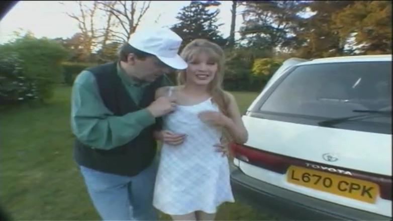 British Blue Movies: Hardcore vintage di una bell'inglese