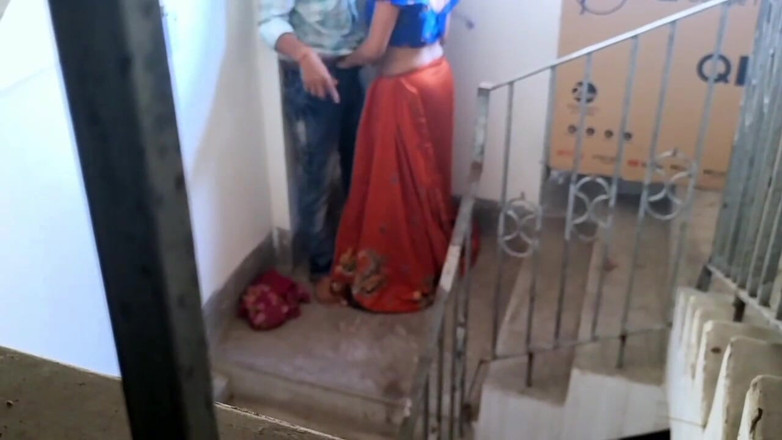 Fantacycutting: Indian House Wife Fucked by a Led TV Delivery Boy