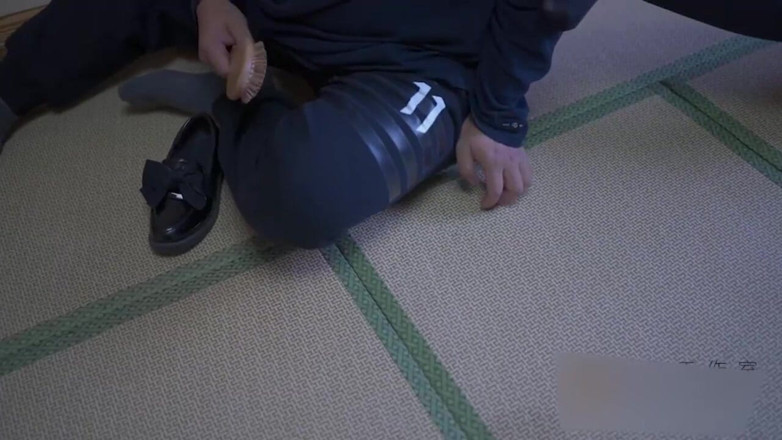 Aisan girl bondage: Xr65-a Girl in a School Uniform Had Her Feet Tickled.