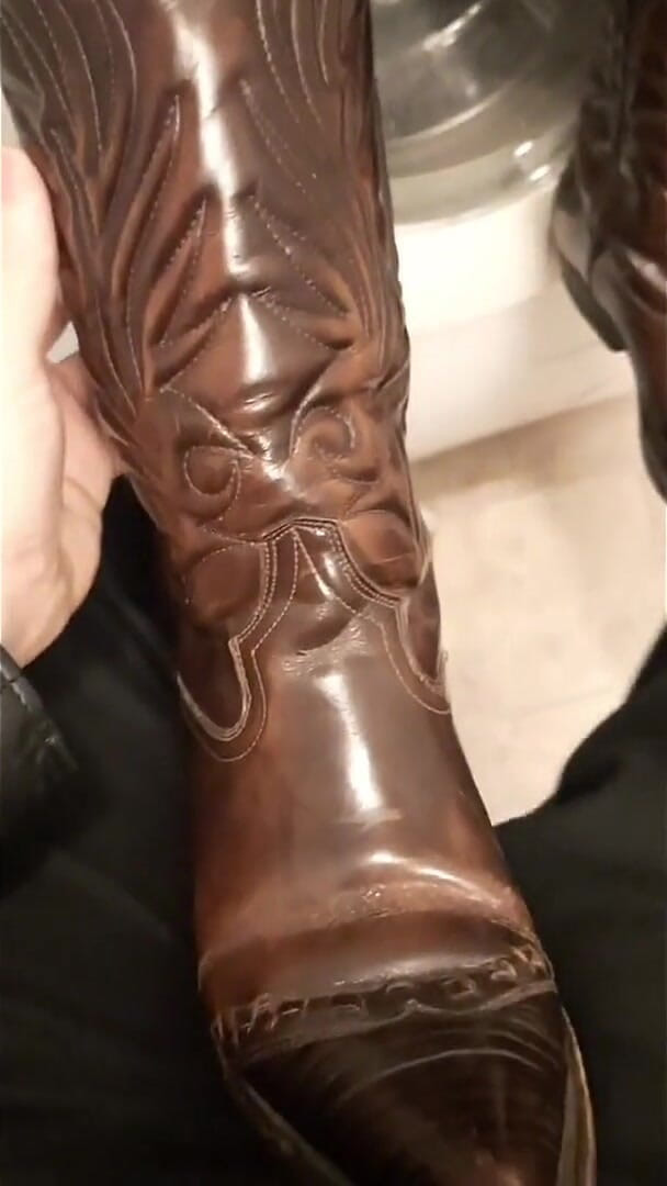 Cowboy Boots Trample (SinDee) Cowboy Boots Trample (SinDee)