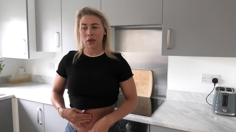 CALLIE ROKS: Landladys Vanishing Clothes Naked Embarrassed Female