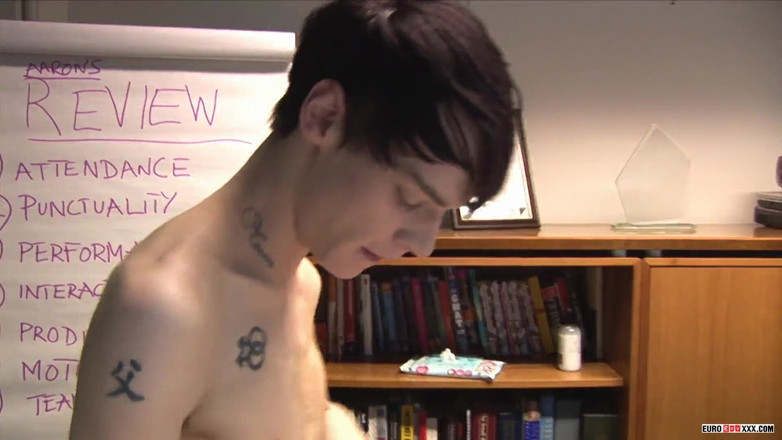 Euro boy xxx: Bez siodełka Business Twink Threeway Fuck