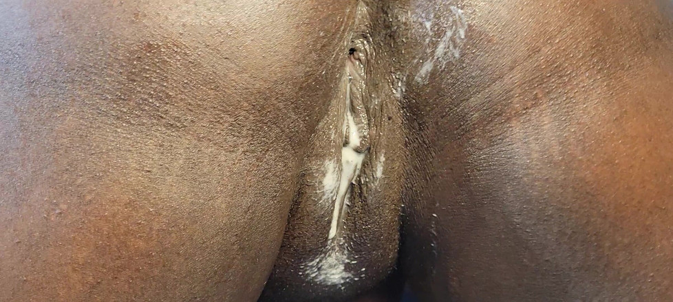 Switcock: टपकती चूत