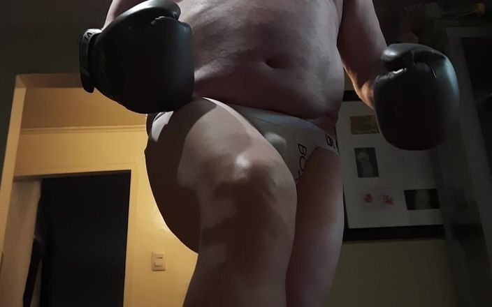 Combat and fetish: Plateado papi boxer vs jobber!