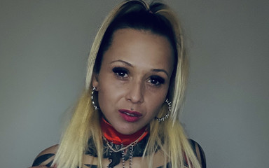 G0lden C0bra: Zrzavé sexy tělo