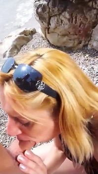 Blonde mature Louise du Lac gets fucked in the ass by boy on the beach