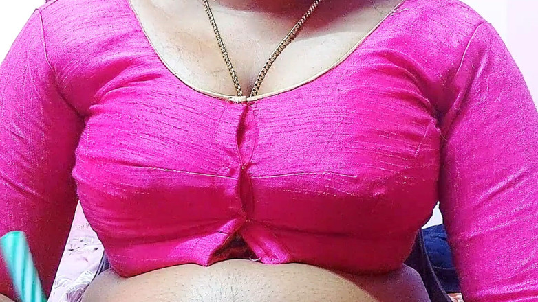 Desi Mohini: Professora indiana da faculdade