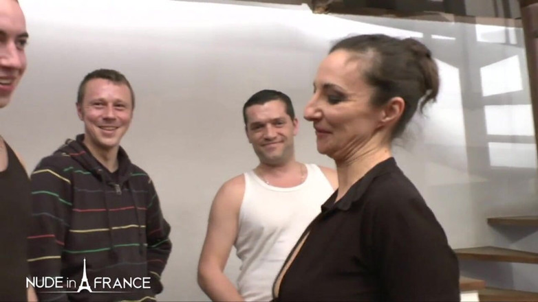 Nude in France: Greedy cougar gets her ass hammered in a gangbang