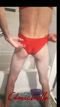 Cdmichelle spricht in der dusche, während sie dildo lutscht und fickt