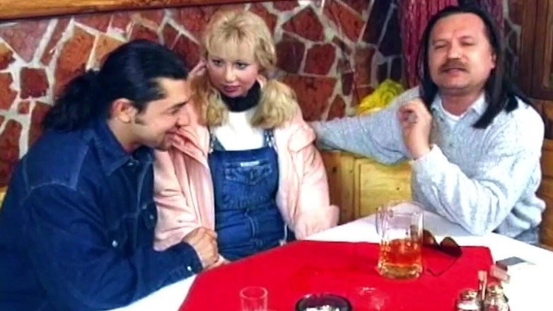 The hobby fuckers: Spuitende blonde milf doorweekt door dikke pik