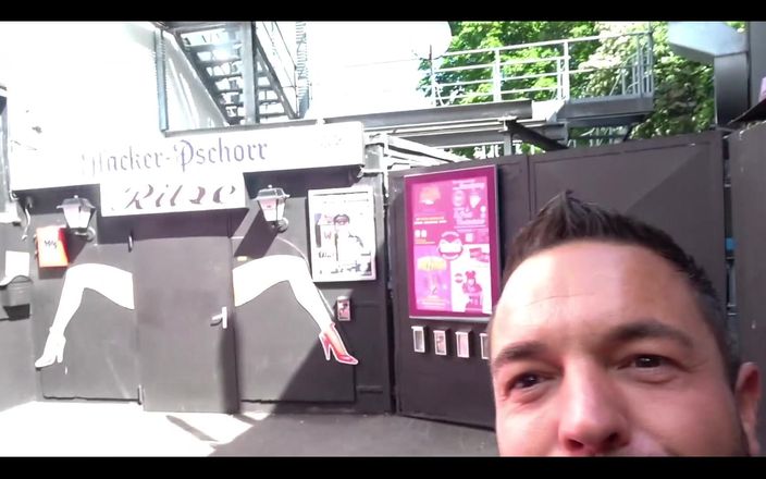 Andy Star: Reeperbahn - šukej dnes před hospodou s Hot Kitty-bair na Reeperbahn.
