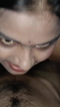 Blowjob panas & handjob yang membawa kepada dubur gaya doggy