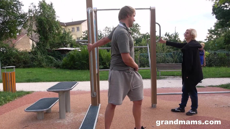 Grandmams: Nineler tarafından cougars ve toyboys
