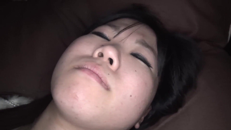 Caribbeancom: 可爱的日本青少年在业余 pov 中性交和奶油派