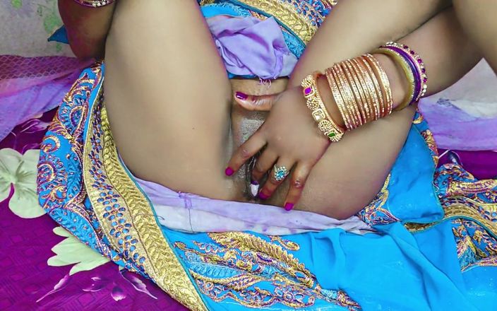 Bangala bhabhi: Бхабхи дези Деревни мастурбирует