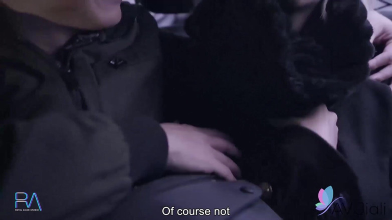 AV Jiali: Tayvanlı model ve seksi sarışın xu jie fotoğraf çekiminde sikiliyor