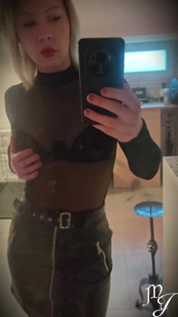 Nylon and Leather Fetishes - Mistress Julia