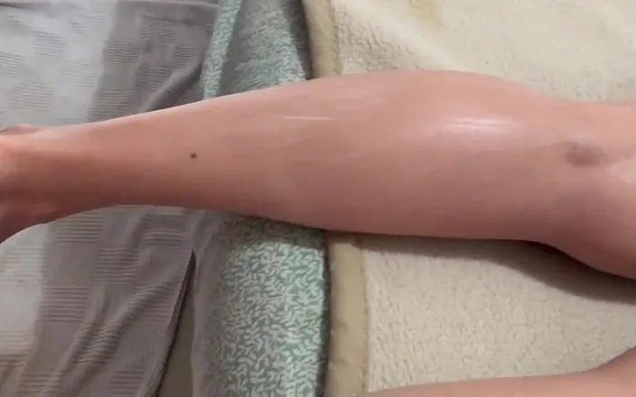 Ivana Montana: Stepsister Wants a Foot Massage