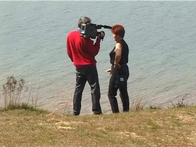 Lucky Cooch: Redhead mature interviewed in the open