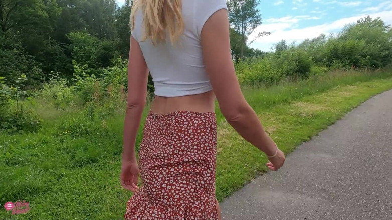 Miley Weasel: Horny Blonde Slut Gets Her Ass Fucked