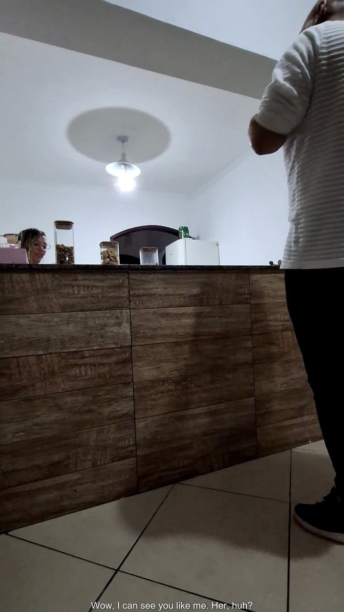 Gabi SweetCouplesStories: 바에서 낯선 사람과 남편에게 바람을 피우지만 애널만.