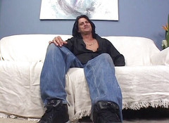 Latin Bang: Naolejovaná latinskoamerická teenagerka je ošukaná ve své mokré kundě