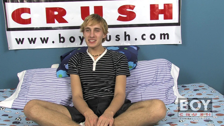Boy Crush: Интервью Дин Холланд