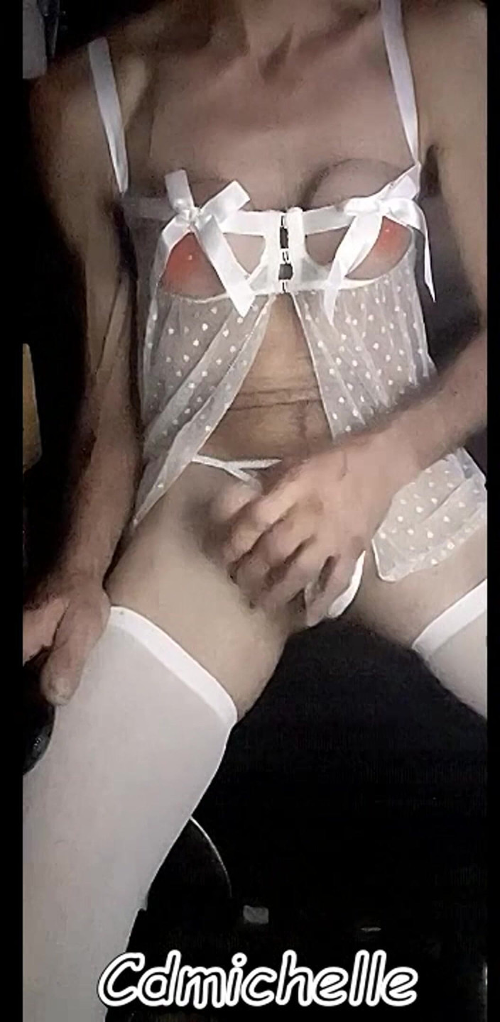 Sexy crossdresser wearing lingerie everything sexy: Cdmichelle सेक्सी सफेद अधोवस्त्र पहने हुए
