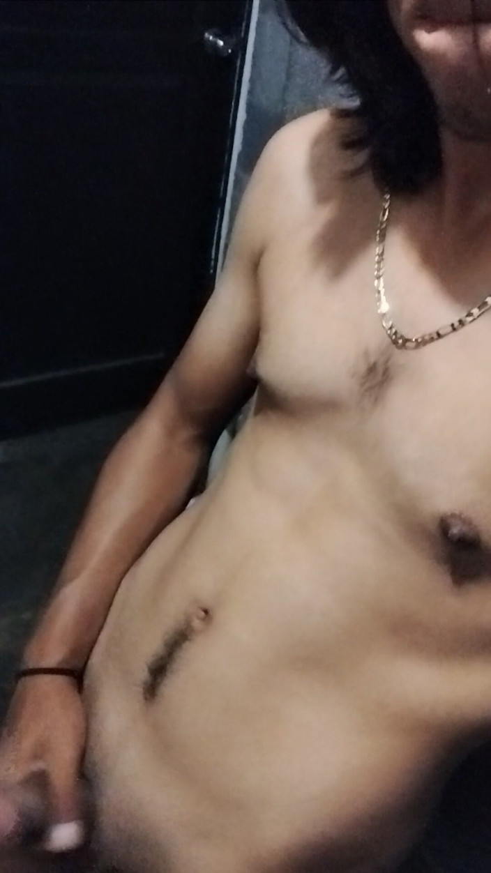 AlexAlejandro13: Ти хочеш побачити мене голою