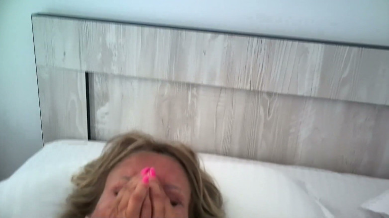 Dirty Milf Tina & Marc: På ett hotell