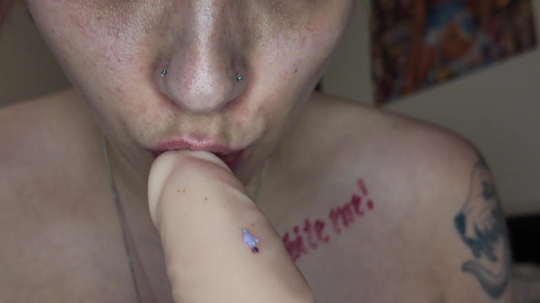Glitterqueen1999: Giantess Rapid - Tiny Man CU VEDERE LA PERSOANA 1
