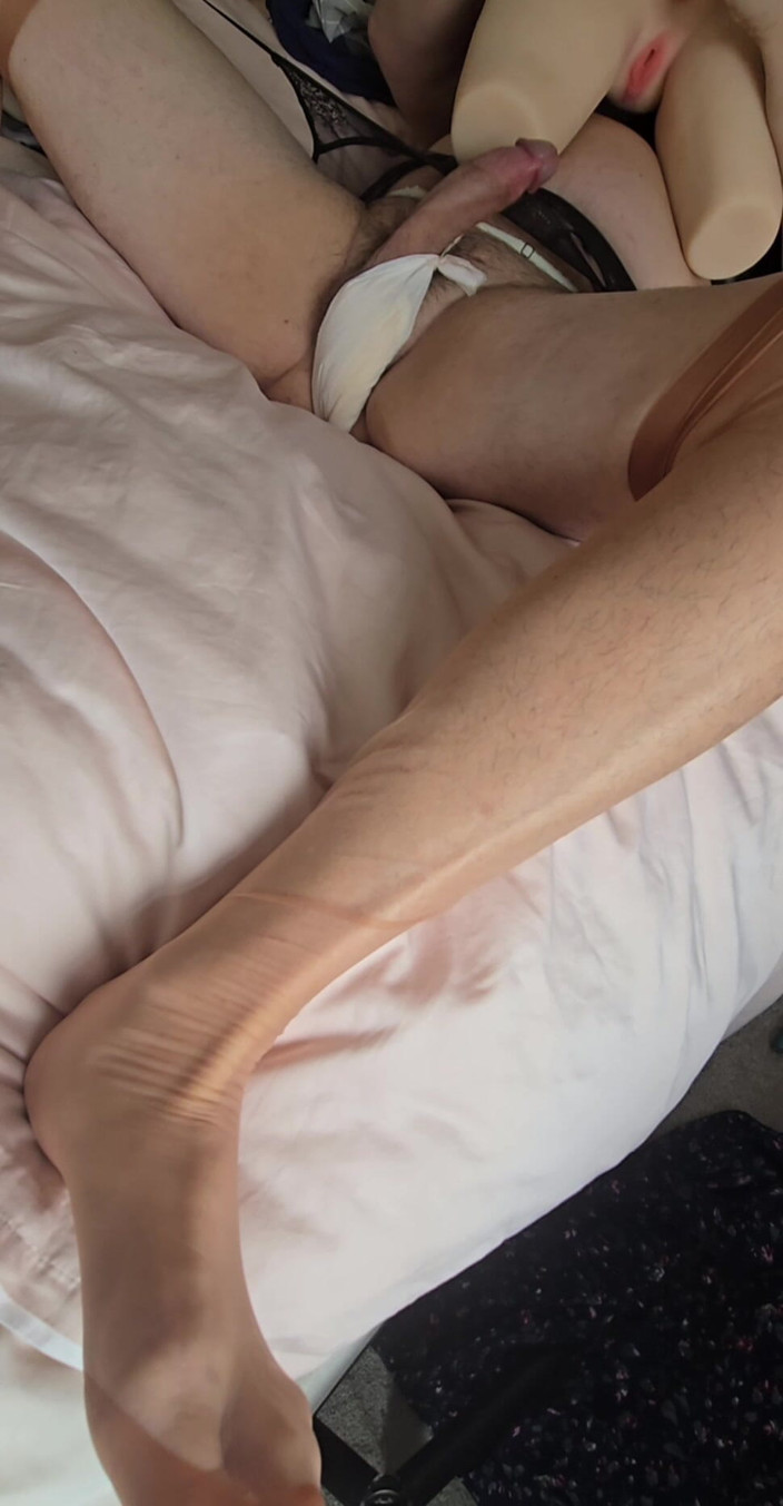 Takepad: Sanitetsservett med bälteskläder sexdoll