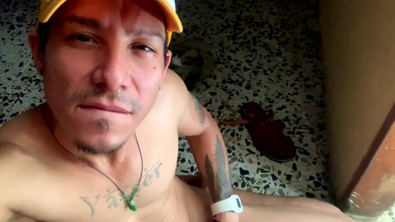 Ridley Dovarez | Gaysight: You too, grab Baram's big handle