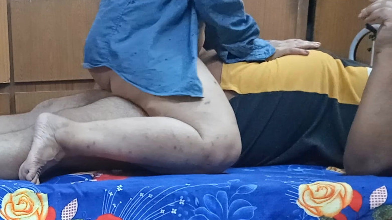 aliabegum: 漂亮的医生和病人的精彩热辣性爱！印地语性爱