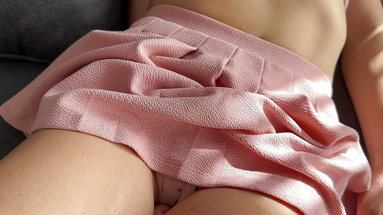 hotiMary: 큰 자지 문지르고 면도한 발정난 보지와 사정