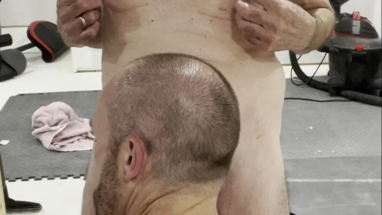 Tyler8: Папочке отсосали, трахнули и выебали хлеб