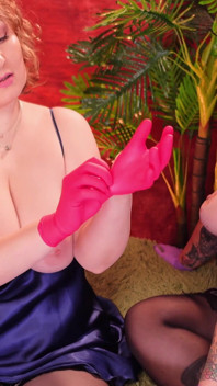 Lesbický fisting a dvojité fisting kundičky video, sexy milfky Arya Grander & Kisica