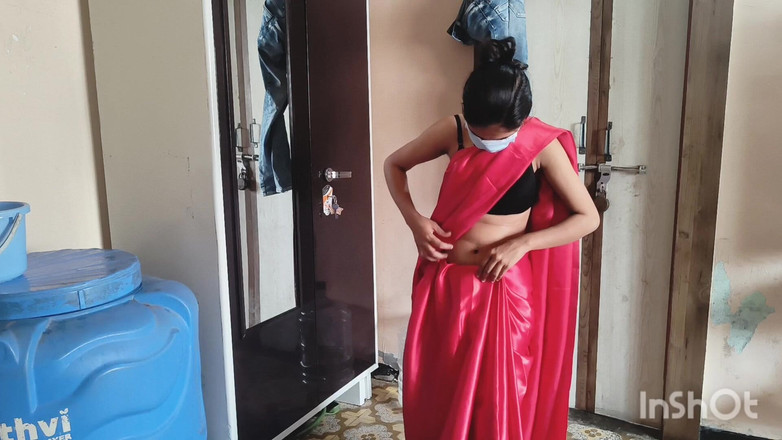 Desishycouple: Desi Bhabhi Changing Clothes in Front of Devar.