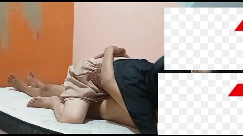 Famly sex: O loteamento do ex-vestindo hijab em sua pensão