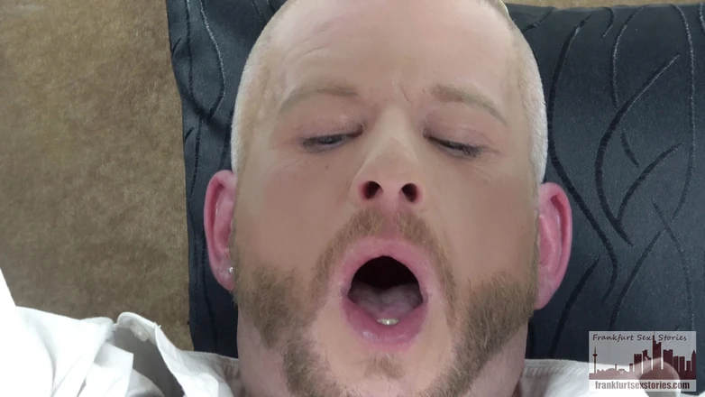 Frankfurt Sex Stories: Чувака трахают и кончают на лицо на кастинге