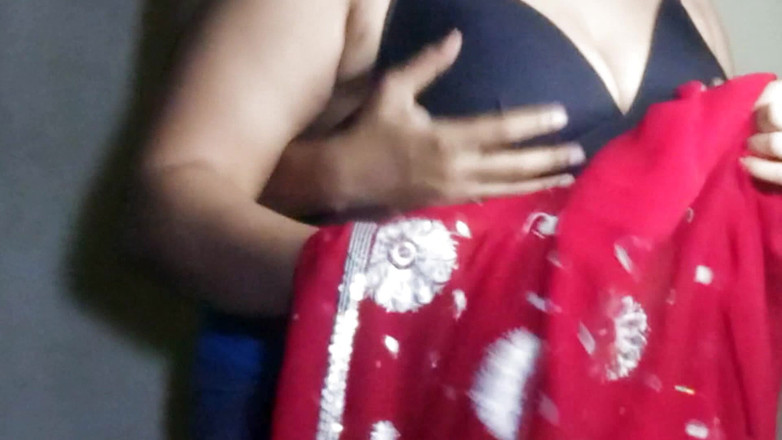 Dhaka studio: India follada en casa en una reunión, marido dejado para...