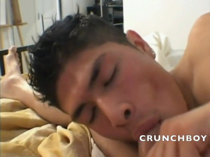 STRAIGHT BOYS CURIOUS FROM PRAHA: Sexy dudes from Praha fucking raw