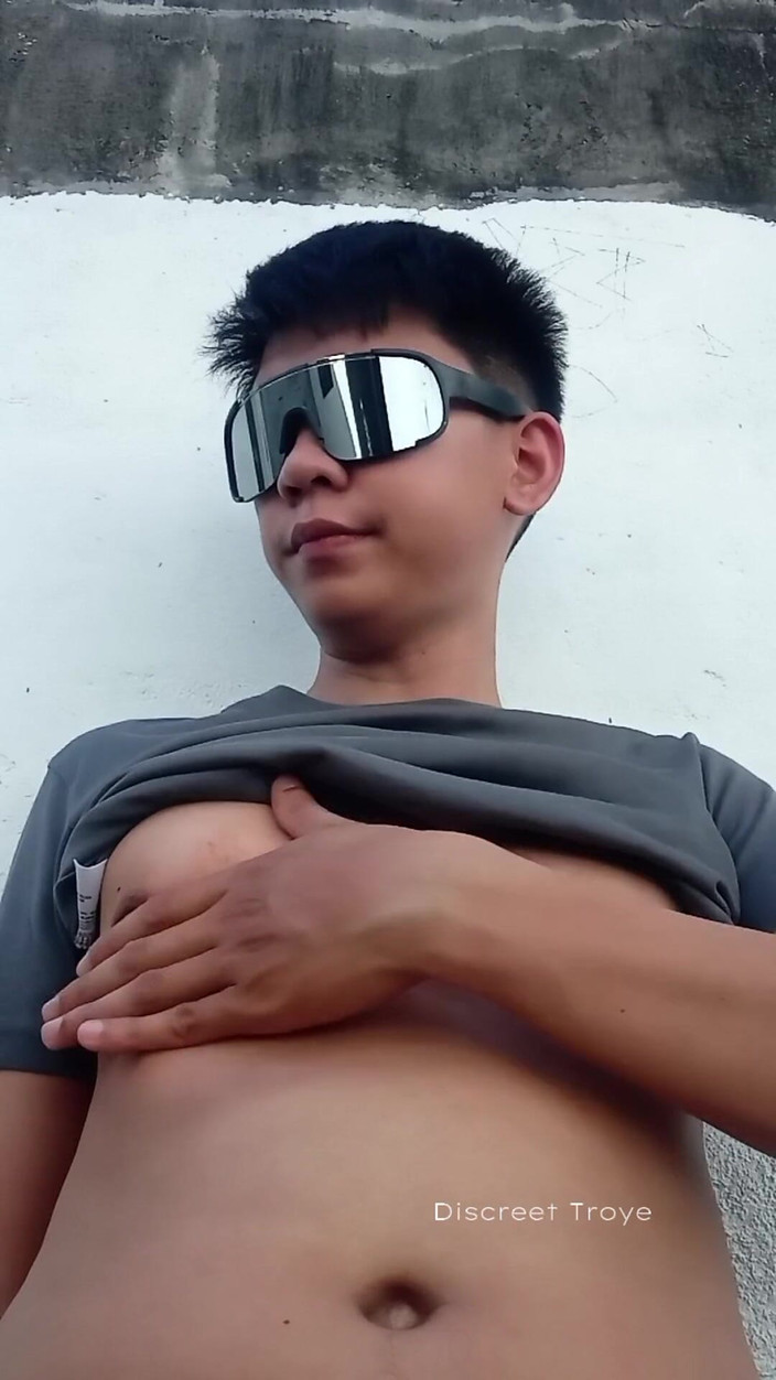 Troye_AsianPinoy: Riskabelt utomhusknull - Pinoy Boy Solo