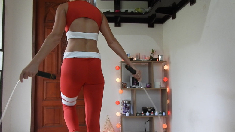MissAnja_FH: Sexy suada pulando corda diversão em vermelho