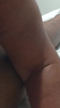 Nenek yang nggak malu suka aku ngentot memek basahnya