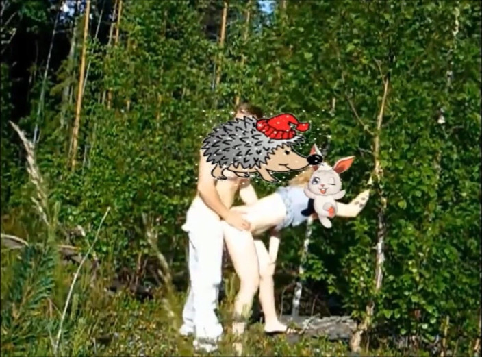 RS couple: 芝生の上で仲間の旅行者を犯した