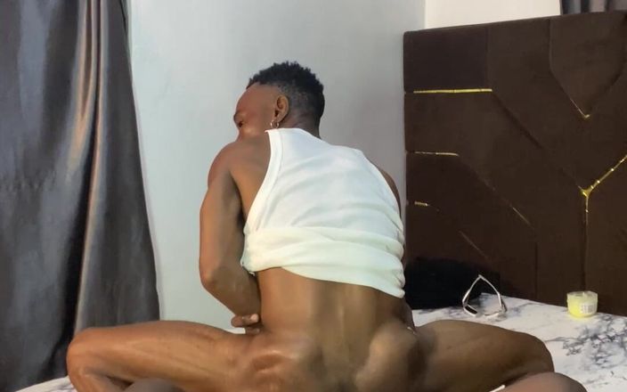 YungthugM: ファックファックそのお尻セクシーなペニスイケメン