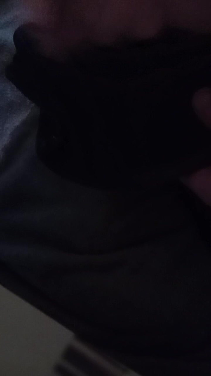 Cuminpanties22: Tlustý výstřik do černé podprsenky